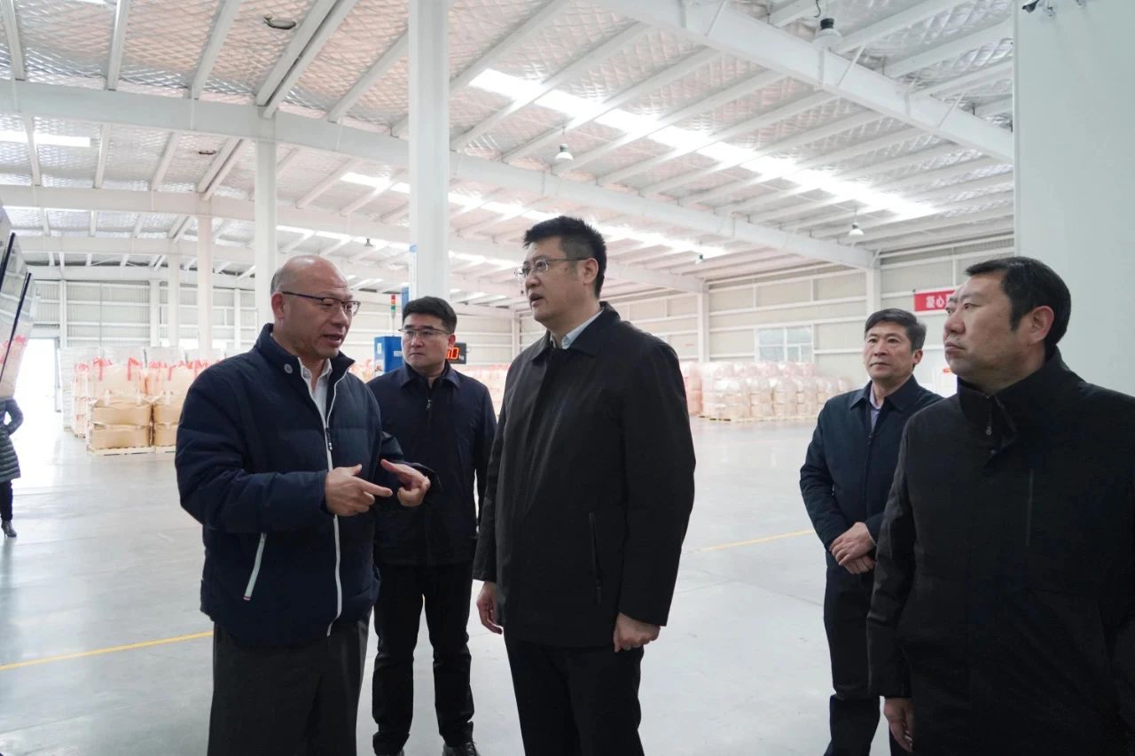 送温暖，提信心，谋发展1.jpg